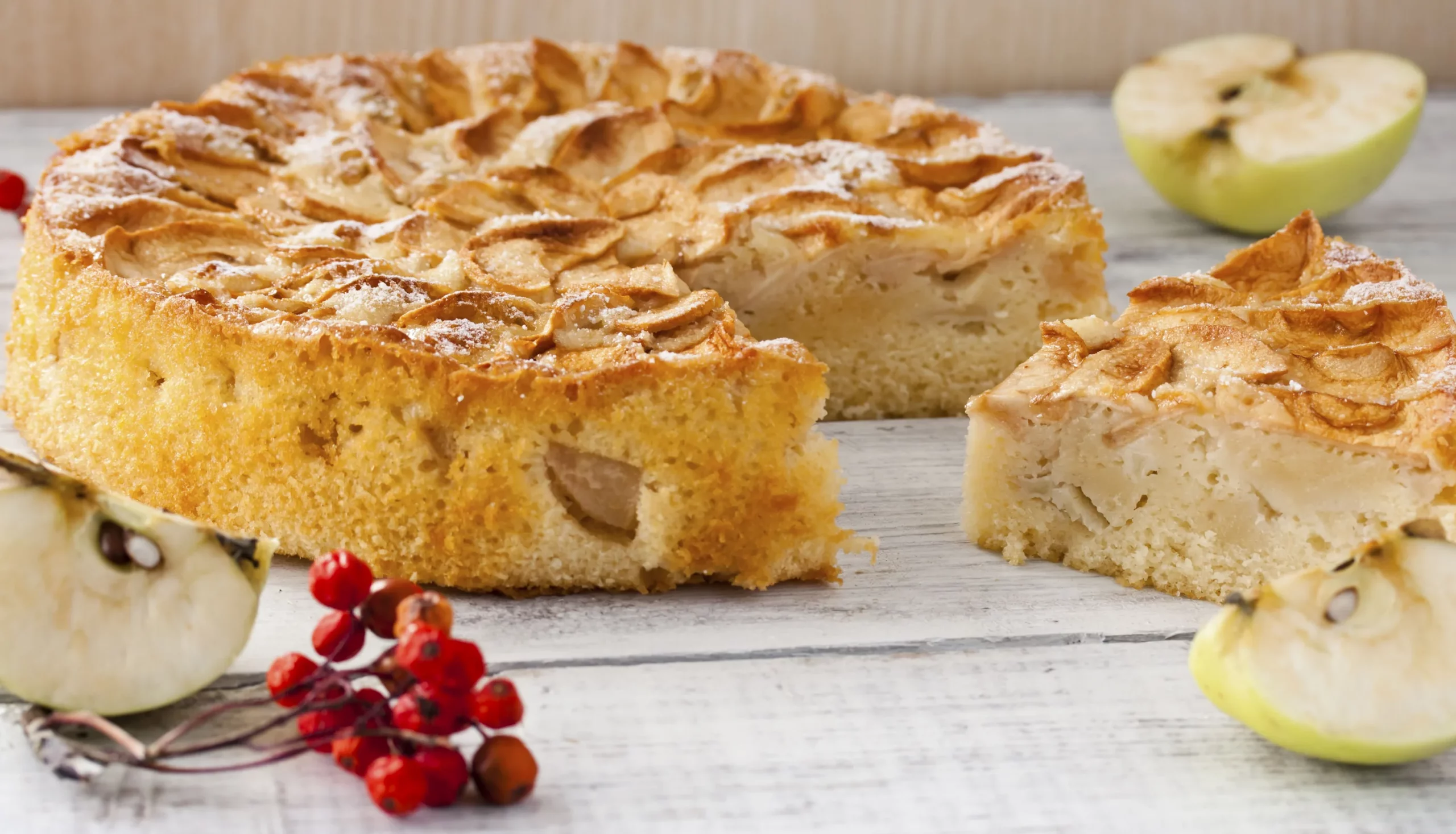 Шарлотка с яблоками