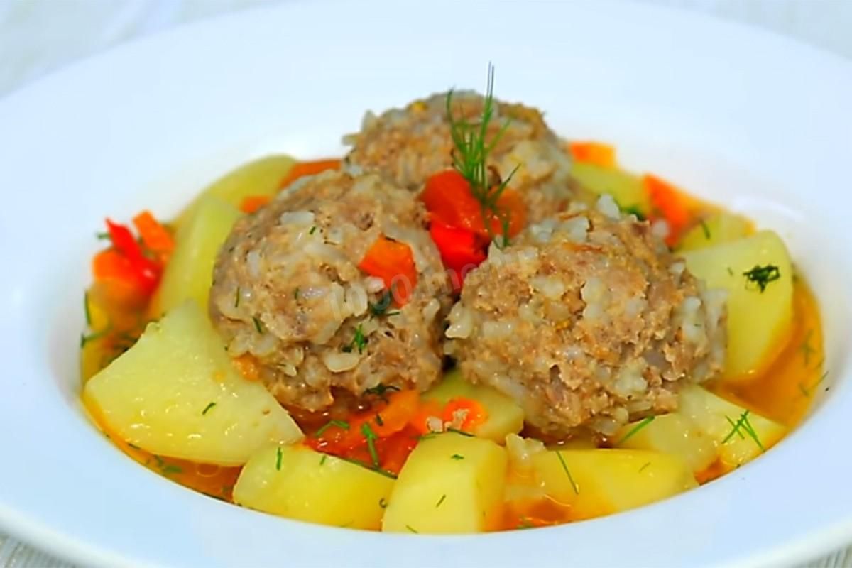 Рис с фаршем и картофелем
